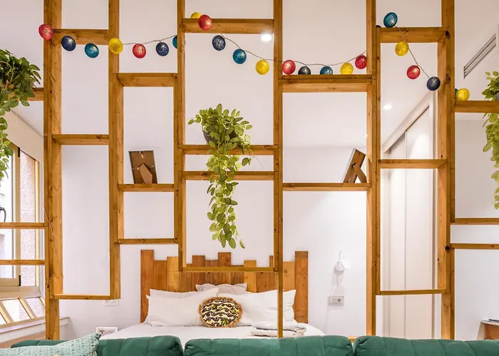 Romea Suites